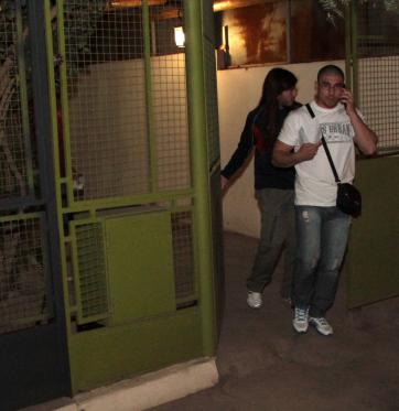 Golpean y atan a un anciano en su casa para luego robarle Golpean y atan a un anciano en su casa para luego robarle