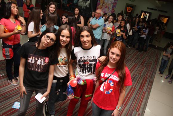 Directioners locales, de fiesta Directioners locales, de fiesta