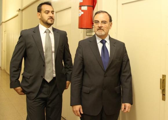 Macchi quiere que declare una parva de funcionarios Macchi quiere que declare una parva de funcionarios