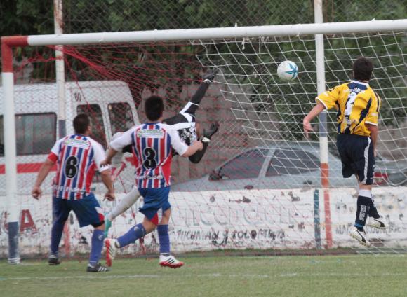 Peñarol pudo con lo justo Peñarol pudo con lo justo
