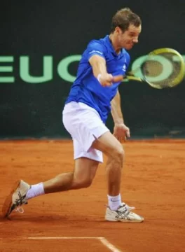 “El torneo empezará el 20 de junio” “El torneo empezará el 20 de junio”