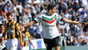 Vélez revivió con una goleado en Liniers sobre Olimpo Vélez revivió con una goleado en Liniers sobre Olimpo