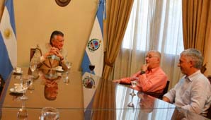 En la provincia de Sarmiento, Paenza cerró su ciclo de Tv En la provincia de Sarmiento, Paenza cerró su ciclo de Tv