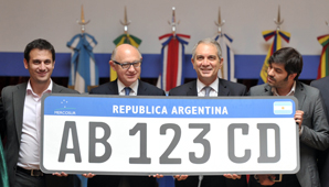 Vehículos del Mercosur utilizarán una patente común desde el 2016 Vehículos del Mercosur utilizarán una patente común desde el 2016