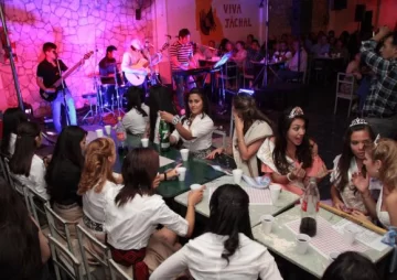 Una peña glamorosa Una peña glamorosa