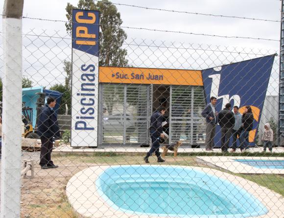 Se llevan $45.000 de la caja de seguridad de un negocio Se llevan $45.000 de la caja de seguridad de un negocio