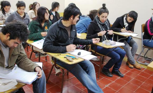 Inglés en Valle Fértil: en la nueva carrera, 70 inscriptos Inglés en Valle Fértil: en la nueva carrera, 70 inscriptos