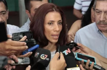 Quieren prohibir la purpurina en el país Quieren prohibir la purpurina en el país