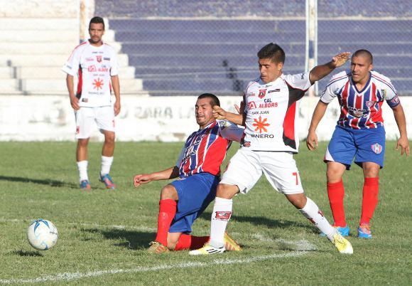 Peñarol y Trinidad igualaron Peñarol y Trinidad igualaron
