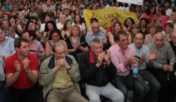 Gioja habló de sus “ganas de seguir trabajando” Gioja habló de sus “ganas de seguir trabajando”