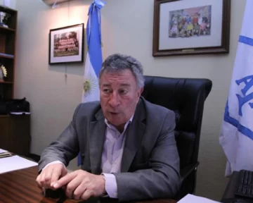 Reclaman derechos y dinero Reclaman derechos y dinero