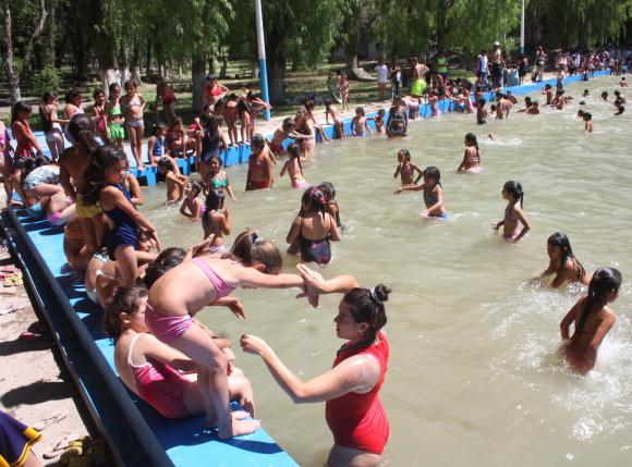 Gioja firmará nuevo pacto por la niñez Gioja firmará nuevo pacto por la niñez