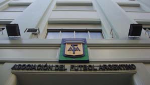 El próximo torneo de Primera se dividirá en dos zonas de 15 equipos El próximo torneo de Primera se dividirá en dos zonas de 15 equipos