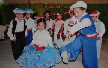 Festejos, entre inventos y bailes Festejos, entre inventos y bailes