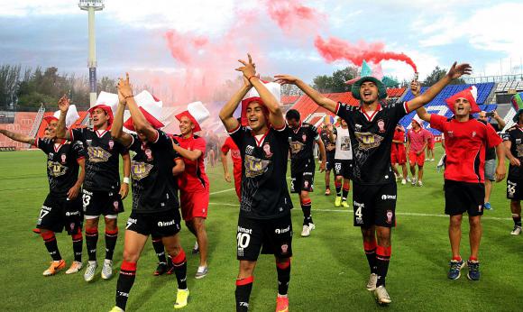 Huracán volvió a ser de Primera Huracán volvió a ser de Primera
