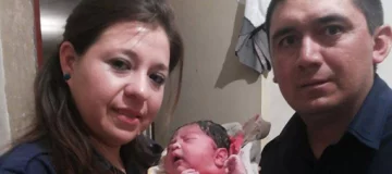 Dos policías jachalleros tuvieron su debut como parteros y le salvaron la vida a una bebé Dos policías jachalleros tuvieron su debut como parteros y le salvaron la vida a una bebé