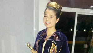 La virreina del Sol llevó su belleza hasta una fiesta de Sunchales La virreina del Sol llevó su belleza hasta una fiesta de Sunchales