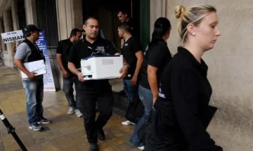 Crece la incertidumbre por el disparo fatal de Nisman Crece la incertidumbre por el disparo fatal de Nisman