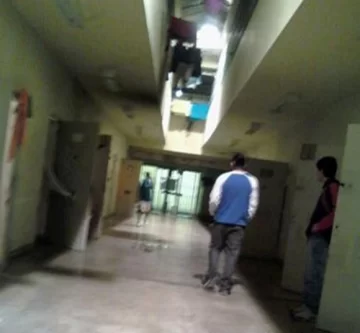 Penal: tras el escándalo, buscan bloquear celulares Penal: tras el escándalo, buscan bloquear celulares