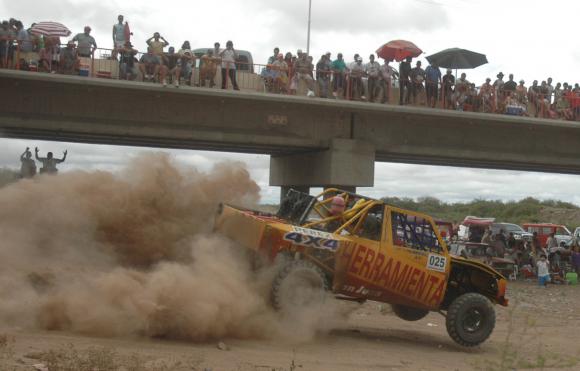 Por ahora, el Safari tras las Sierras no se va a hacer Por ahora, el Safari tras las Sierras no se va a hacer
