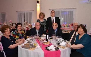 Quince de fiesta para Milagros Sáenz Batista Quince de fiesta para Milagros Sáenz Batista