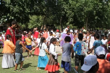Los chicos bailaron desde un carnavalito a una cueca Los chicos bailaron desde un carnavalito a una cueca