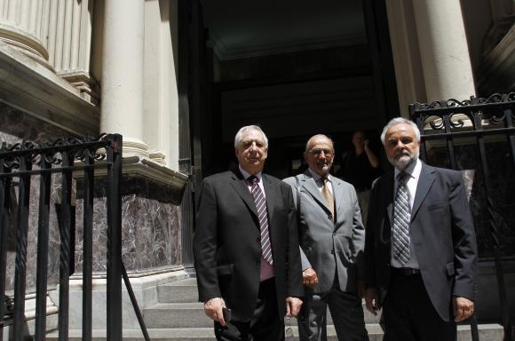 Anuncian más acceso al dólar para importar Anuncian más acceso al dólar para importar