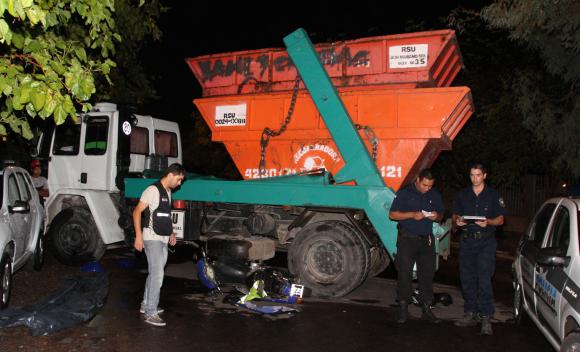 Un motociclista murió por la mala maniobra de un camión Un motociclista murió por la mala maniobra de un camión