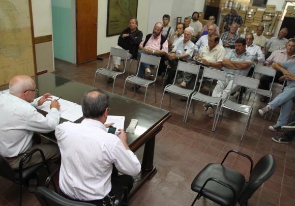 Regantes insisten con la batería de pozos Regantes insisten con la batería de pozos