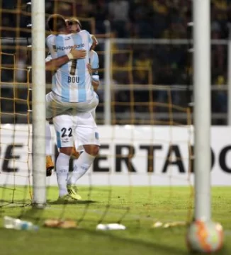 Racing y Huracán buscarán la fiesta completa de local Racing y Huracán buscarán la fiesta completa de local