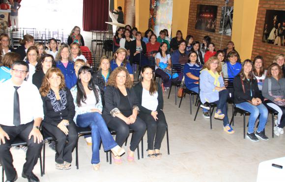 Capacitaron a unos 45 docentes Capacitaron a unos 45 docentes
