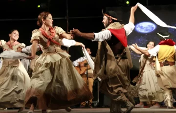 La música sanjuanina fue protagonista de la apertura de la Fiesta Nacional del Sol La música sanjuanina fue protagonista de la apertura de la Fiesta Nacional del Sol