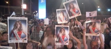 Impactante presentación de las candidatas ante el jurado y el público Impactante presentación de las candidatas ante el jurado y el público