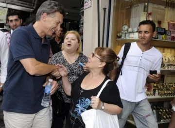 1M: el respaldo en la plaza 1M: el respaldo en la plaza