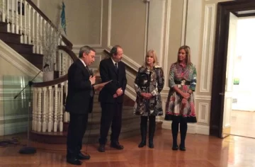 Una artista sin fronteras Una artista sin fronteras