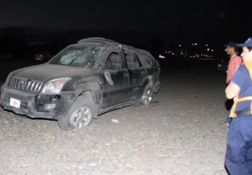 Se salvó en un impresionante vuelco Se salvó en un impresionante vuelco