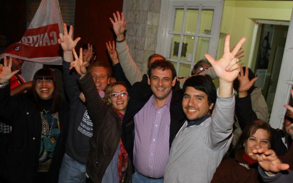 UCR: múltiples charlas y riesgo de dispersión UCR: múltiples charlas y riesgo de dispersión