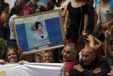 Cristina recomendó menos “estupidez” a los políticos Cristina recomendó menos “estupidez” a los políticos