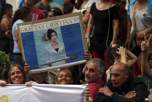 Cristina recomendó menos “estupidez” a los políticos Cristina recomendó menos “estupidez” a los políticos