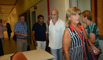 Docentes: les ofrecen 31% y mañana definen Docentes: les ofrecen 31% y mañana definen