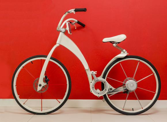 Una bici inteligente, eléctrica y plegable Una bici inteligente, eléctrica y plegable