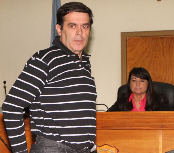 Vignoli, complicado rumbo a otro castigo por estafador Vignoli, complicado rumbo a otro castigo por estafador