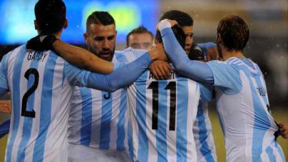 Con Messi ausente, Argentina igual venció a Ecuador Con Messi ausente, Argentina igual venció a Ecuador