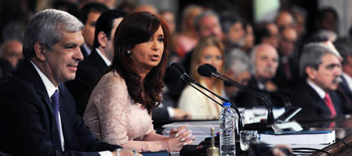 Cristina en el Congreso: “No vamos a tomar una sola medida que atente contra los empleos ni las empresas” Cristina en el Congreso: “No vamos a tomar una sola medida que atente contra los empleos ni las empresas”