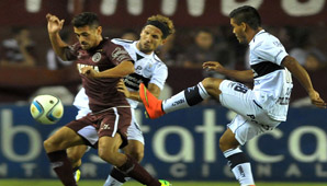 Lanús venció a Gimnasia de la Plata y se metió entre los de arriba Lanús venció a Gimnasia de la Plata y se metió entre los de arriba
