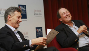 Macri felicitó a Sanz por el acuerdo entre la UCR y el PRO Macri felicitó a Sanz por el acuerdo entre la UCR y el PRO