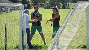 En la previa ante San Martín, Sabella visitó al plantel de Banfield En la previa ante San Martín, Sabella visitó al plantel de Banfield