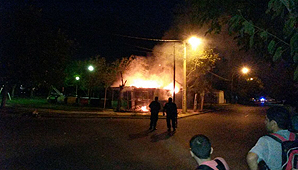 Por un cortocircuito, un kiosco perdió toda su mercadería Por un cortocircuito, un kiosco perdió toda su mercadería