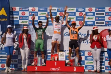 Rosas volvió a hacer podio y se mantuvo en el tercer puesto Rosas volvió a hacer podio y se mantuvo en el tercer puesto