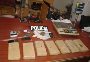 Cayó con 5 kg de marihuana Cayó con 5 kg de marihuana